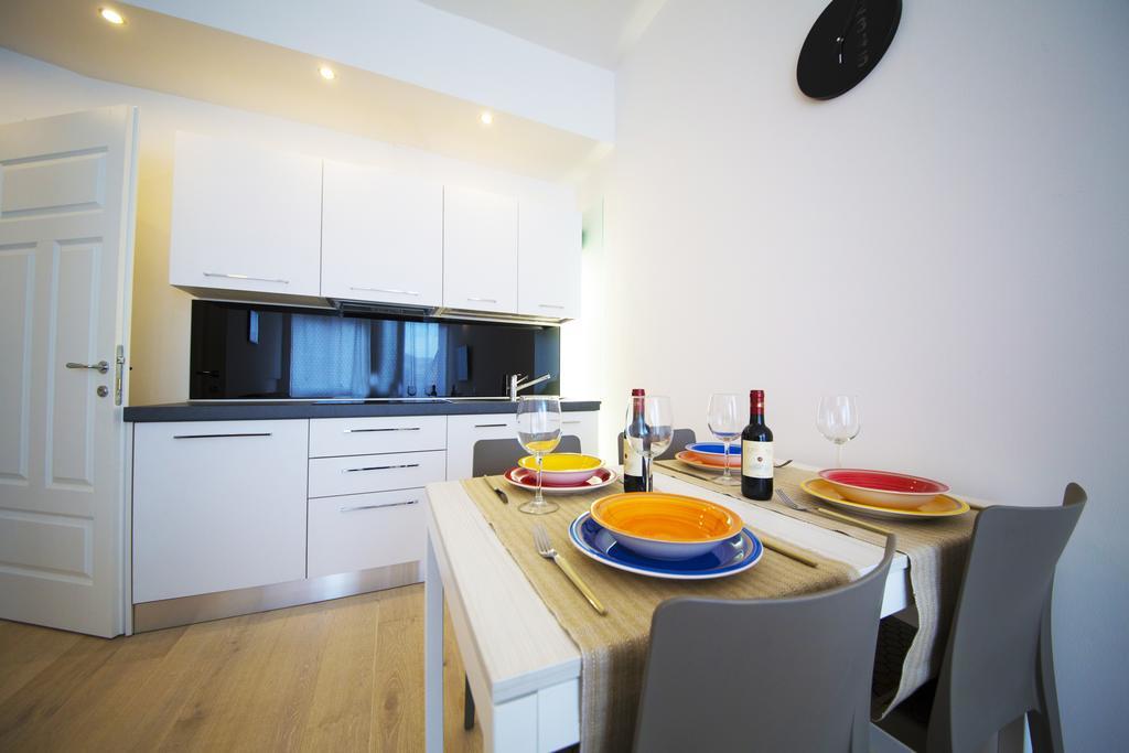Twobros Apartment ฟลอเรนซ์ ภายนอก รูปภาพ
